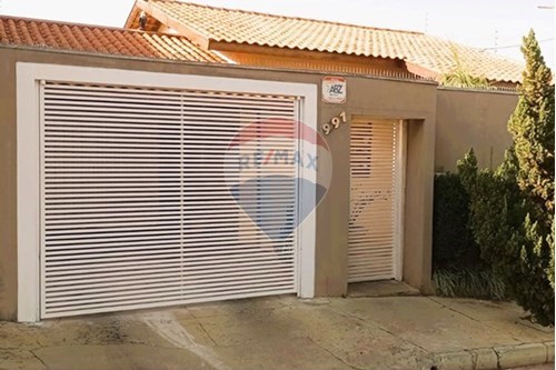 Venda-Casa-Rua Adirso Alves Ferreira , 991  - Rotatória Prox Borghese  - Jardim Astúrias , São José do Rio Preto , São Paulo , 15041622-631381002-47