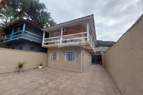 Venda-Casa de Vila-Rua Crianças , 838  - Portal da Olaria / Praia do Arrastão  - Arrastao , São Sebastião , São Paulo , 11604701-631571009-6