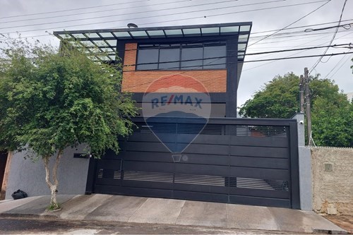 Venda-Casa-Rua Independência , 621  - Vila Rodrigues Alves , Botucatu , São Paulo , 18601320-630111085-8