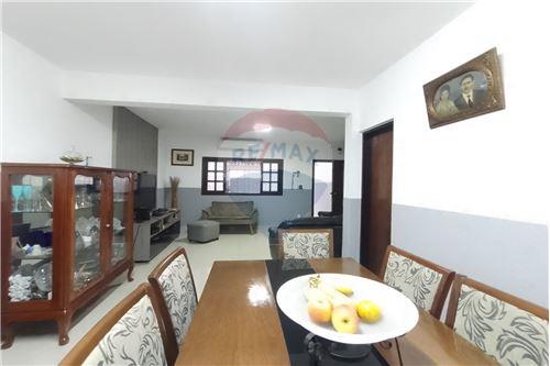 For Sale-House-Rua Benedita Aparecida lápido , 185  - Vila Cintra  - Vila Cintra , Mogi das Cruzes , São Paulo , 08744-270-630281017-154