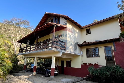Venda-Casa-Rua da Iucas , 559  - Santa Mônica  - Itaipava , Petrópolis , Rio de Janeiro , 25745-345-630131090-4