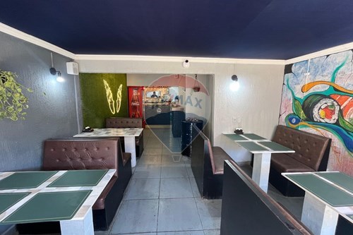 Alugar-Passa-se o Ponto-Rua Cesar Augusto São Luiz , 264  - Lot. Triangulo de Búzios  - Centro , Armação dos Búzios , Rio de Janeiro , 28907500-630391183-4