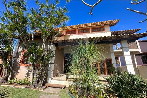 For Sale-House-R. das Rosas , 35  - quadra 9  - Praia Seca , Araruama , Rio de Janeiro , 28970-000-630361002-54