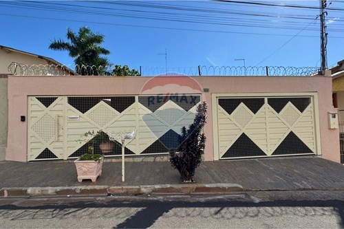 Venda-Casa-Rua Rangel Pestana , 812  - Garcia , Lins , São Paulo , 16400445-631011035-32