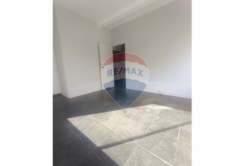 SALA COMERCIAL