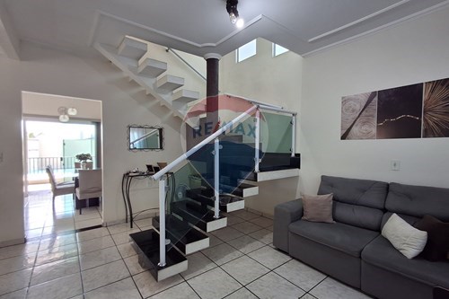 Venda-Casa-Rua Bezerra de Menezes , 110  - Junqueira , Lins , São Paulo , 16403083-630511048-44