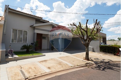 Venda-Casa-Rua Vereador José Carlos Pacheco , 30  - Jardim Maracanã , Presidente Prudente , São Paulo , 19066386-630091025-140