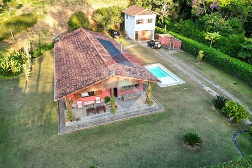 Venda-Chácara / Sítio / Fazenda-Estrada do Retiro dos Macacos , 3666  - Estrada Retiro das Pedras  - Pedro do Rio , Petrópolis , Rio de Janeiro , 25755 - 330-630131071-30
