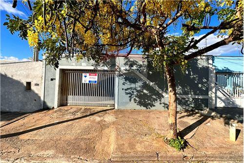 Venda-Casa-Pastor Henrique Corrêa , 20  - Mercado Turrine  - Conjunto Habitacional Doutor Antônio Villela Silva , Araçatuba , São Paulo , 16057-660-630791003-2