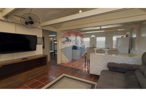 Venda-Casa-Rua Doutor Ary de Carvalho , 182  - Toninhas , Ubatuba , São Paulo , 11687104-631461016-48