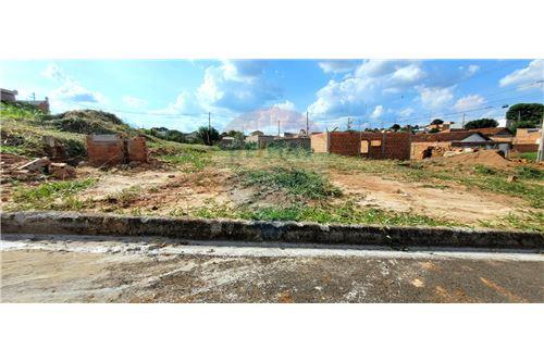 For Sale-Land-Rua Augusto Mazzoni , 07/139  - Lívia I , Botucatu , São Paulo , 18.606-465-630111045-10