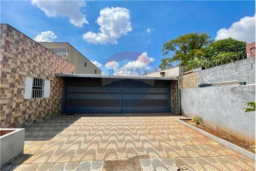 For Sale-House-Rua: Marcos Villela Filho , 175  - ao lado posto combustível chiesa  - Jardim São Paulo , São José do Rio Preto , São Paulo , CEP 15133-392-630401022-21