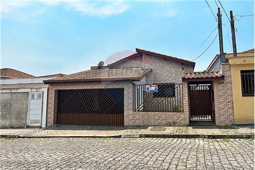 Venda-Casa-Rua Luiz Tolezano , 169  - Próximo ao posto de saúde  - Centro , Ribeirão Pires , São Paulo , 09400-510-631371003-15