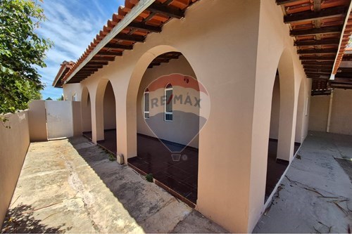 Alugar-Cj. Comercial/ Sala-Vila Guimaraes , Botucatu , São Paulo , 18605580-630111100-49