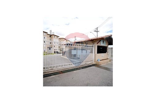 Apartamento no Jardim Tatiane