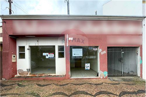 Venda-Casa-Rua Iporans , 816  - Centro , Tupã , São Paulo , 17600-420 Lugar-630151001-41