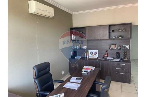 For Rent/Lease-Office-Jardim Vergueiro , Sorocaba , São Paulo , 18040335-630601109-16