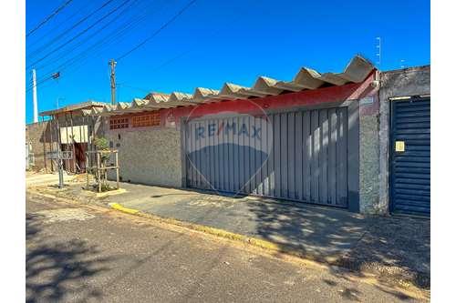 Venda-Casa-Jardim Bandeirantes , Botucatu , São Paulo , 18601-140-630481055-41