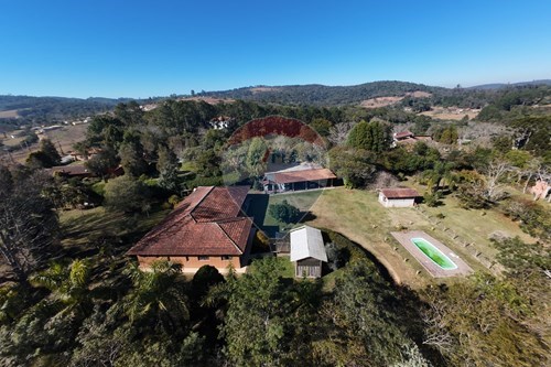 Venda-Casa de Campo-Estrada do Vinho , 205  - CERVEJARIA ROTA DO VINHO  - Sorocamirim (Canguera) , São Roque , São Paulo , 18145002-631601009-26