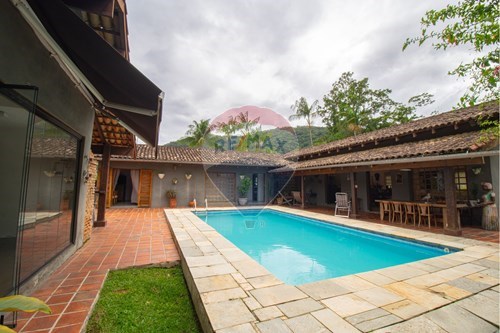 Venda-Casa-Rua Itaipu , 34  - 200 metros da praia de Boiçucanga  - Boiçucanga , São Sebastião , São Paulo , 11618-327-631461010-29