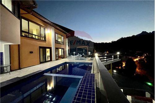 Venda-Casa de Condomínio-Av. Das Samambaias , 165  - Gleba XIII  - Carlos Guinle , Teresópolis , Rio de Janeiro , 25958-435-630191015-98