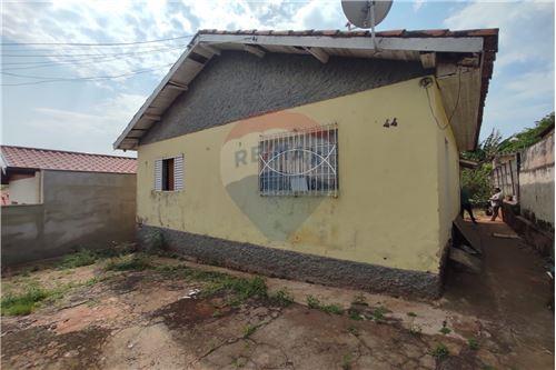 Venda-Casa-Rua Henrique Reis , 19  - Jardim Peabiru , Botucatu , São Paulo , 18604-630-630581028-138