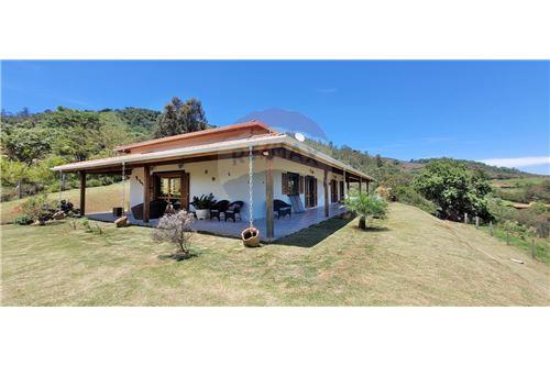 Venda-Chácara / Sítio / Fazenda-Estrada Servidão Fazenda Santa Maria , 0  - Bairro da Dobrada  - Centro , Piracaia , São Paulo , 12970000-630251011-108