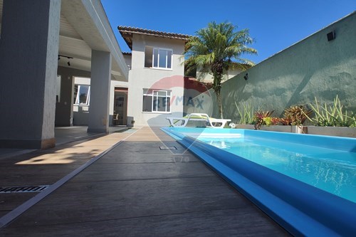 Venda-Casa-Rua Samuel Wainer Filho , 796  - Itaipu , Niterói , Rio de Janeiro , 24346-072-631621013-2