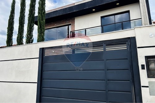 Venda-Casa-Rua Leônidas de Góes Vieira , 59  - Praça de Eventos de Votorantim  - Jardim Paraíso , Votorantim , São Paulo , 18110355-630591129-78