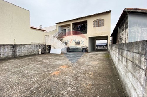 Venda-Sobrado-Getulio vargas , 347  - Supermercado Nagumo  - Mogi Moderno , Mogi das Cruzes , São Paulo , 08715400-631251042-2