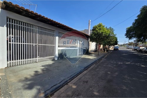 Venda-Casa-Rua Engenheiro Carlos César Moura Lino , 217  - Parque City , Bauru , São Paulo , 17022018-631401011-36