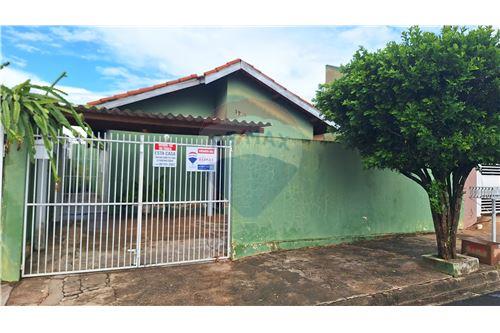 Venda-Casa-Rua Teodoro Pereira de Carvalho , 131A  - Marília , São Paulo , 17511190-630261020-1