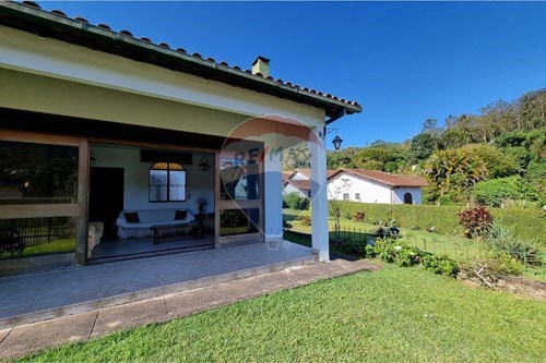 Venda-Casa-Rua Eliza Sertã , 171  - próximo a concessionária Toyosserra  - Vila Guarani , Nova Friburgo , Rio de Janeiro , 28614070-630551055-128
