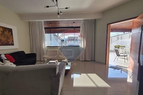 Venda-Casa-Rua Maria do Nascimento Bôz Vidal , 1600  - Vila Suíssa  - Vila Suissa , Mogi das Cruzes , São Paulo , 08810100-631251046-8