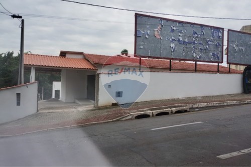 Alugar-Casa Comercial-Rua Osvaldo Faria , 20  - Na esquina da Avenida Cidade Jardim  - Jardim Satélite , São José dos Campos , São Paulo , 12231720-631471008-1