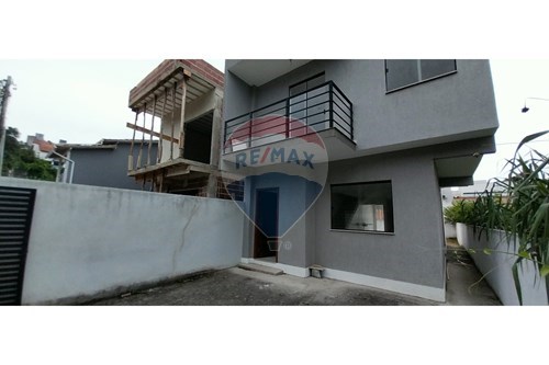 Venda-Casa-Rua Publio Machado , 110  - Próximo ao Mercado Maravista  - Maravista , Niterói , Rio de Janeiro , 24340074-631621015-6