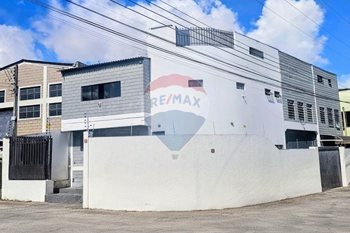 Venda-Galpão-Rua Sarapuí , 155  - Próximo Rodovias Raposo Tavares e Castelo Branco  - Jardim Leocádia , Sorocaba , São Paulo , 18085370-630591070-154