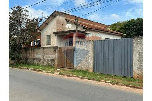 Venda-Casa-Alto , Botucatu , São Paulo , 18601-060-630111006-892