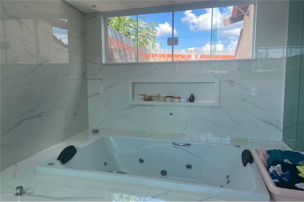 Chácara à venda com 4 quartos, 218m² - Foto 21