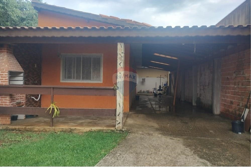 Casa para locação com 01 dormitório próximo a Rodovia João Leme dos Santos