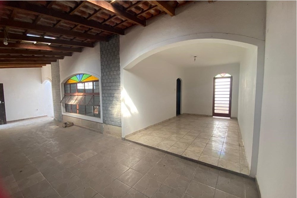 Casa à venda com 2 quartos, 204m² - Foto 3