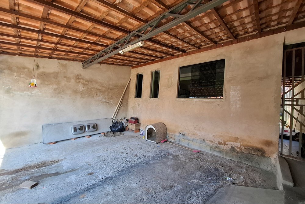 Casa à venda com 2 quartos, 96m² - Foto 4