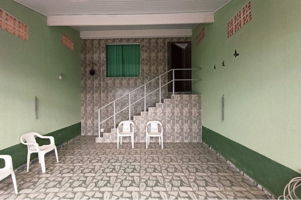 Casa á venda em salto de pirapora no centro/3 quartos/2 banheiros e uma edícula muito charmosa/300 mil!