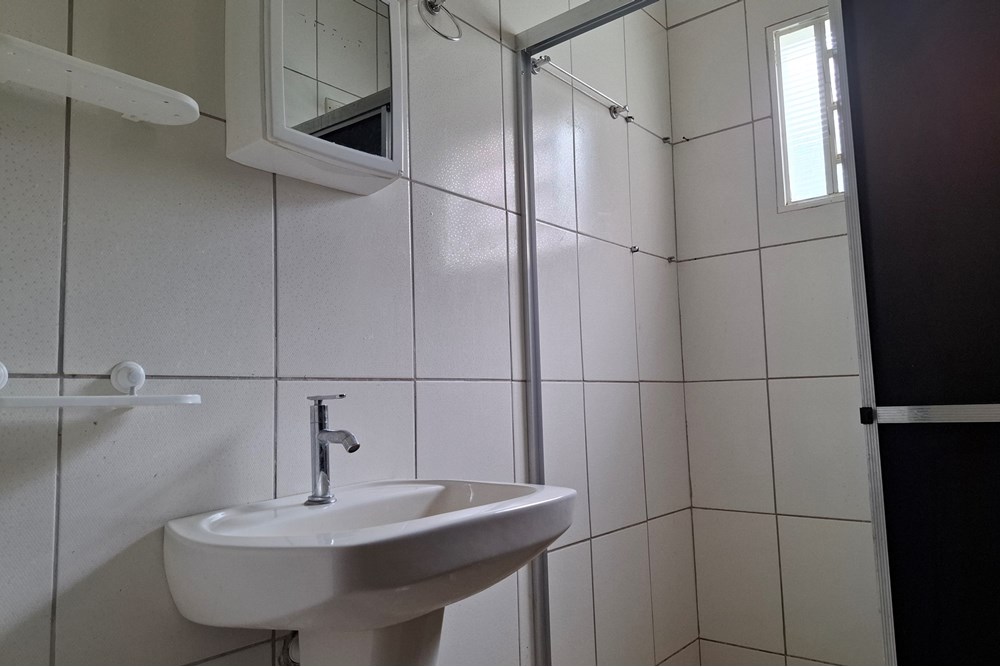 Casa à venda com 2 quartos, 68m² - Foto 13