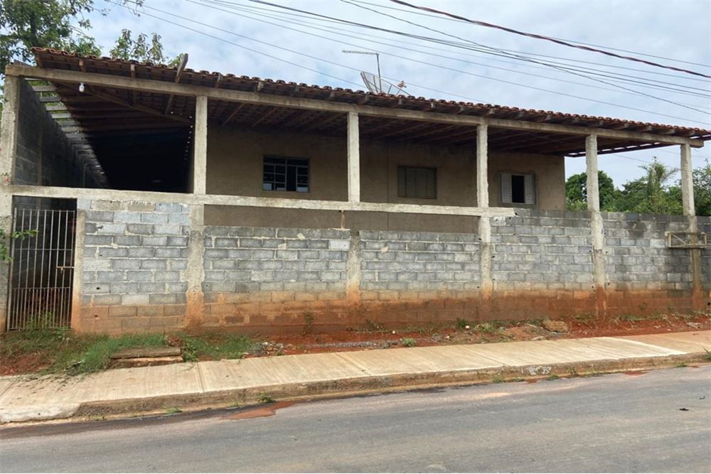 Fazenda à venda com 4 quartos, 102m² - Foto 2