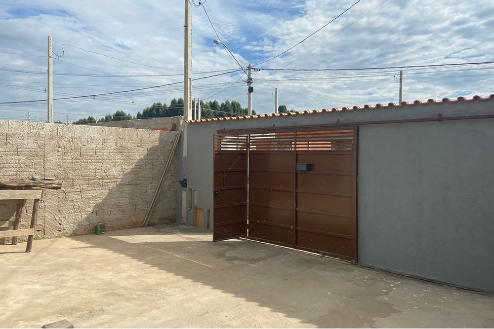 Casa para alugar com 2 quartos, 48m² - Foto 3