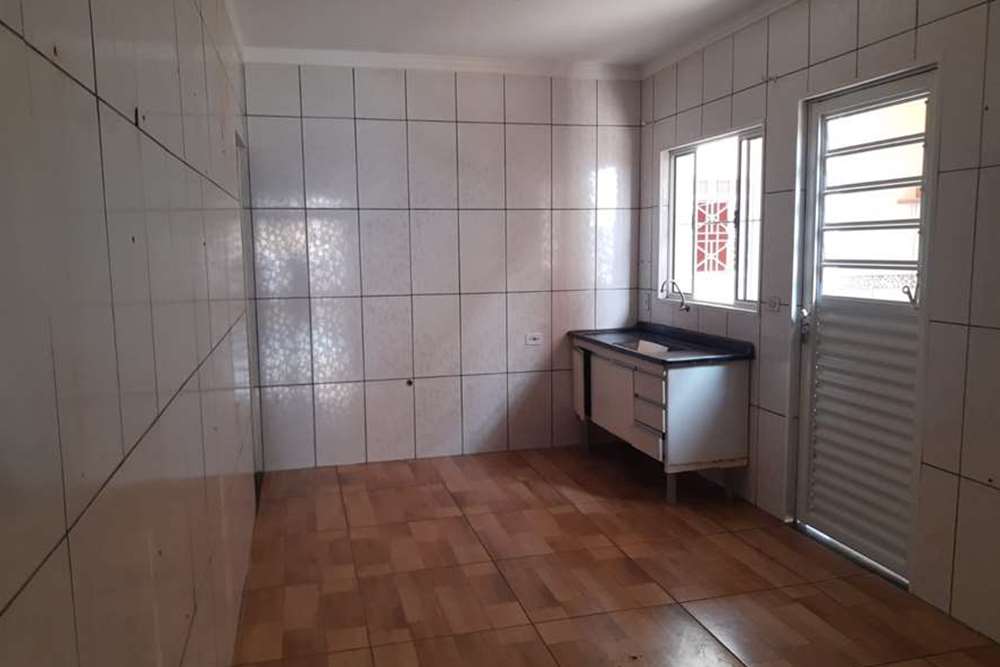 Casa com 3 Quartos à Venda no Jardim Vera Lucia - REMAX