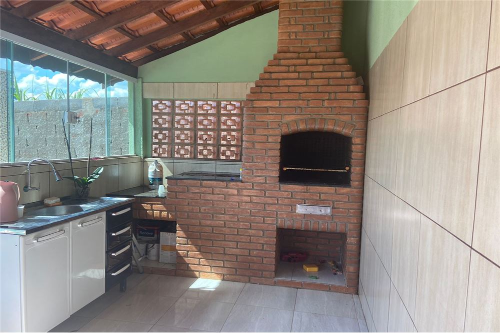 Chácara à venda com 4 quartos, 218m² - Foto 11