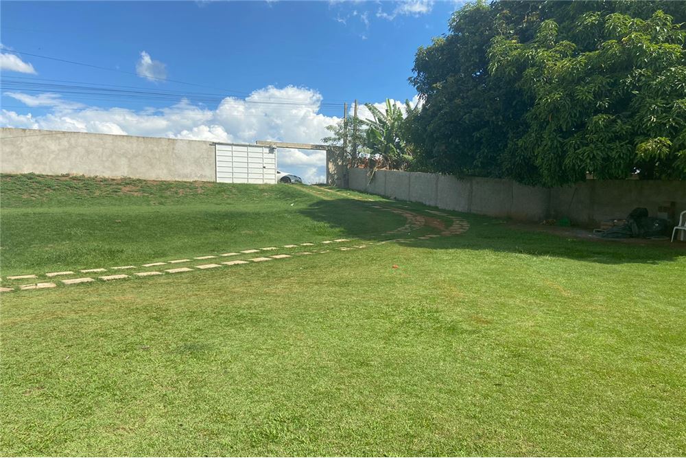 Chácara à venda com 4 quartos, 218m² - Foto 9