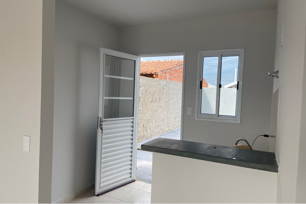 Casa para alugar com 2 quartos, 48m² - Foto 11